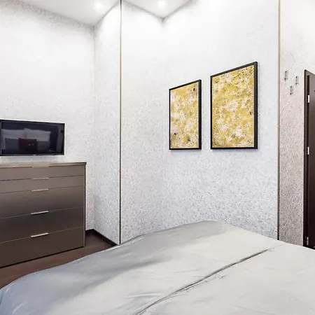 Super - Luxy Modern